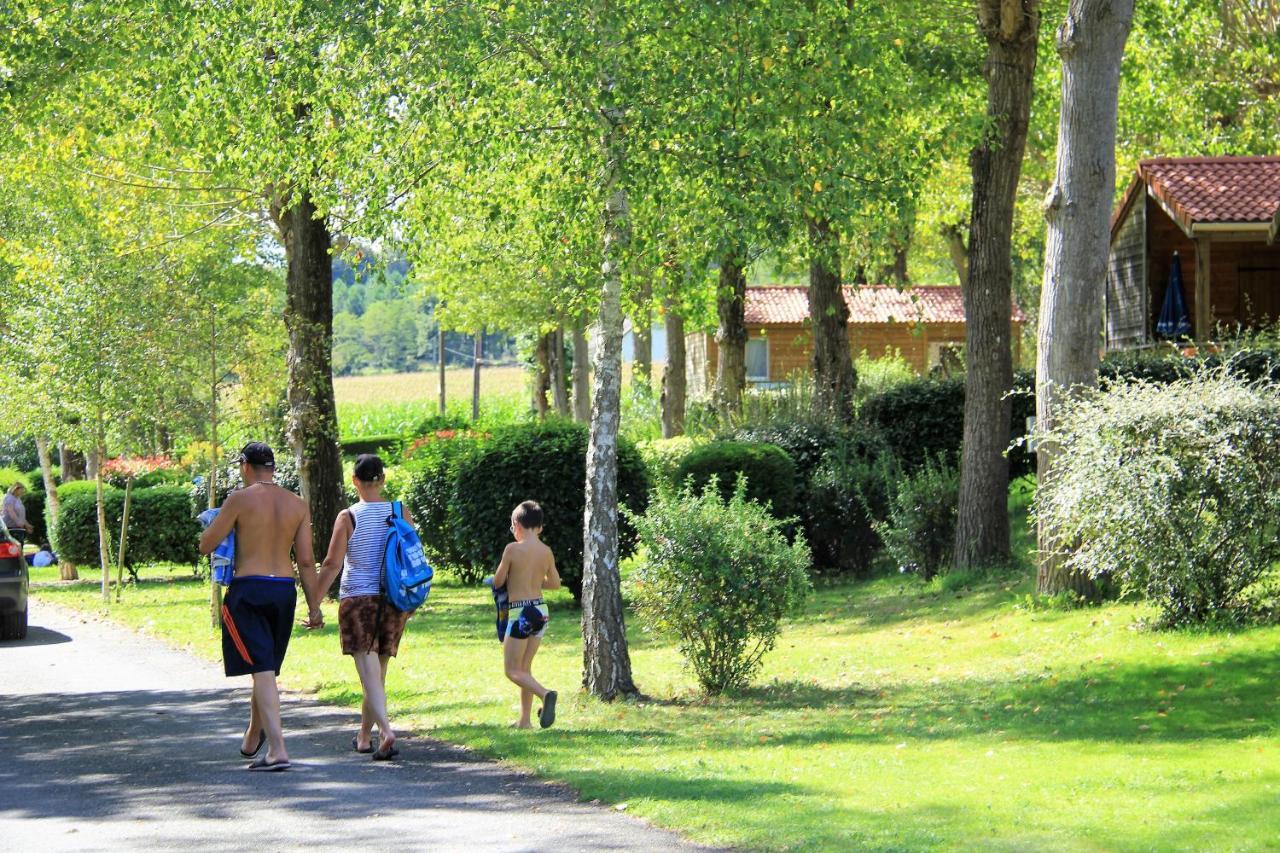 L'Oree Du Bois By Noricamp Arthez-de-Bearn Exterior foto